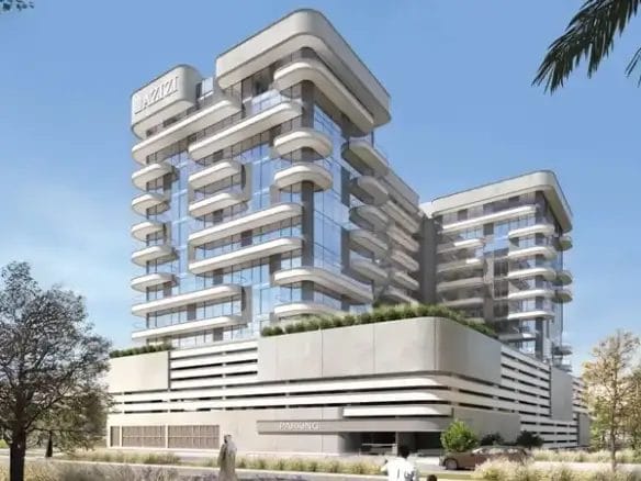 Azizi Amir in Al Furjan foto's